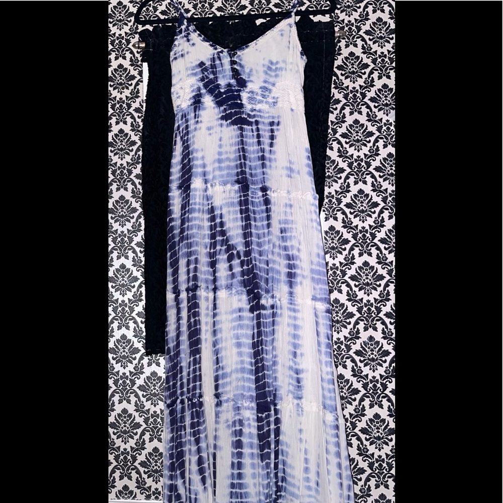 Ti-dye maxi dress blue and white 🤍💛